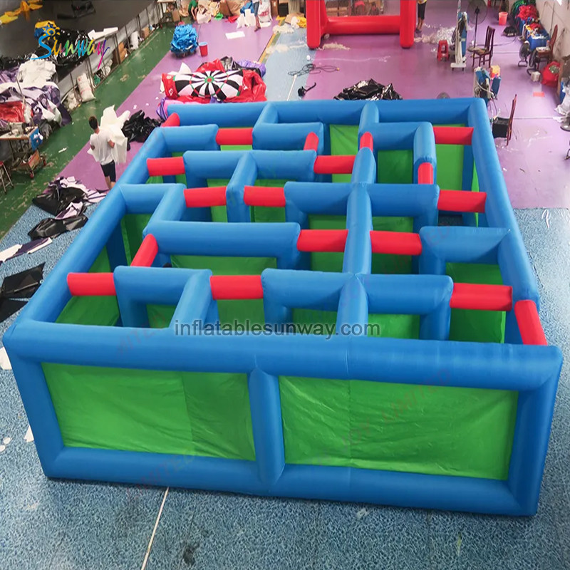 Inflatable maze-111